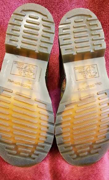 Dr. Martens Pascal Metalic Gold Crackl… - Picture 6 of 8